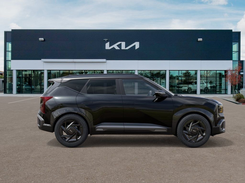New 2027 Black Kia X-Line SX image 7