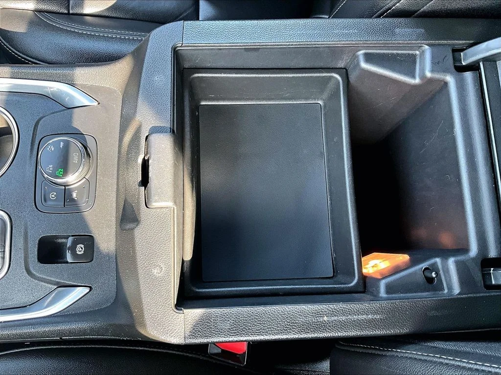 Used 2022 Green Chevrolet LT Leather image 34