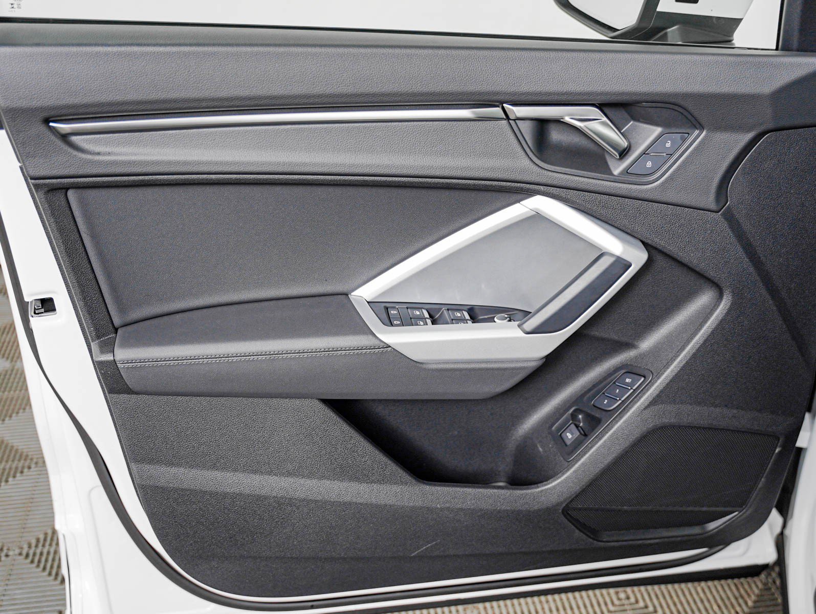 Used 2023 Ibis White Audi S line Premium image 22