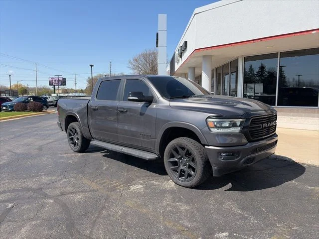 2022 RAM 1500 Laramie 4x4 Crew Cab 5'7's photo