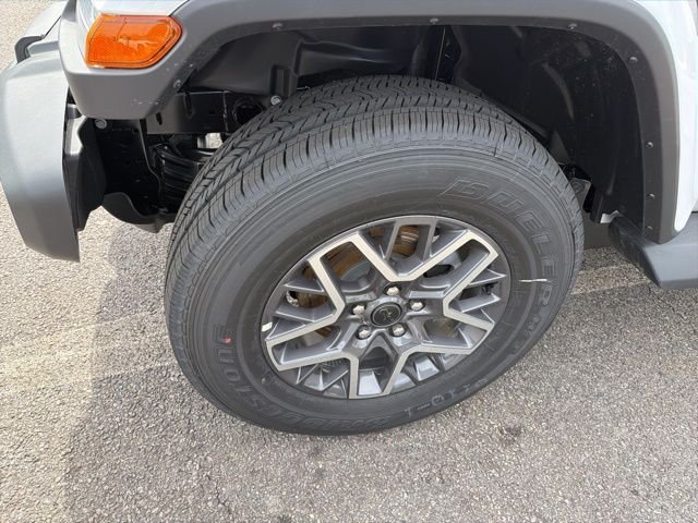 View vehicle photo 7