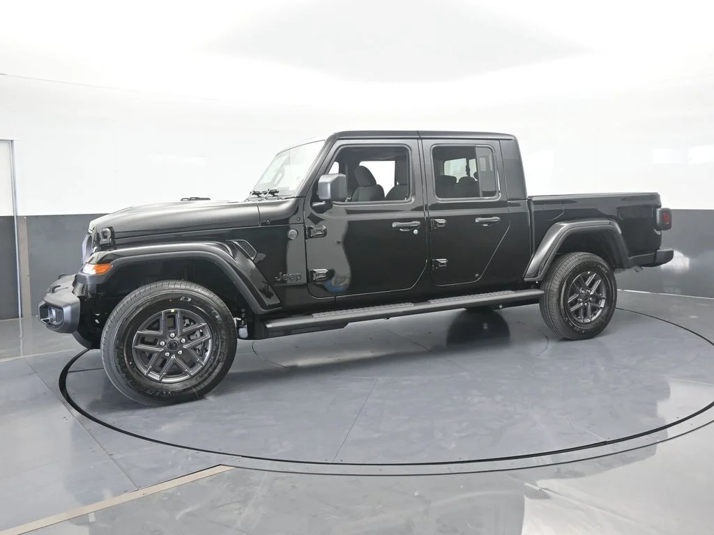 New 2026 Black Clear-Coat Exterior Paint Jeep Sport S image 2