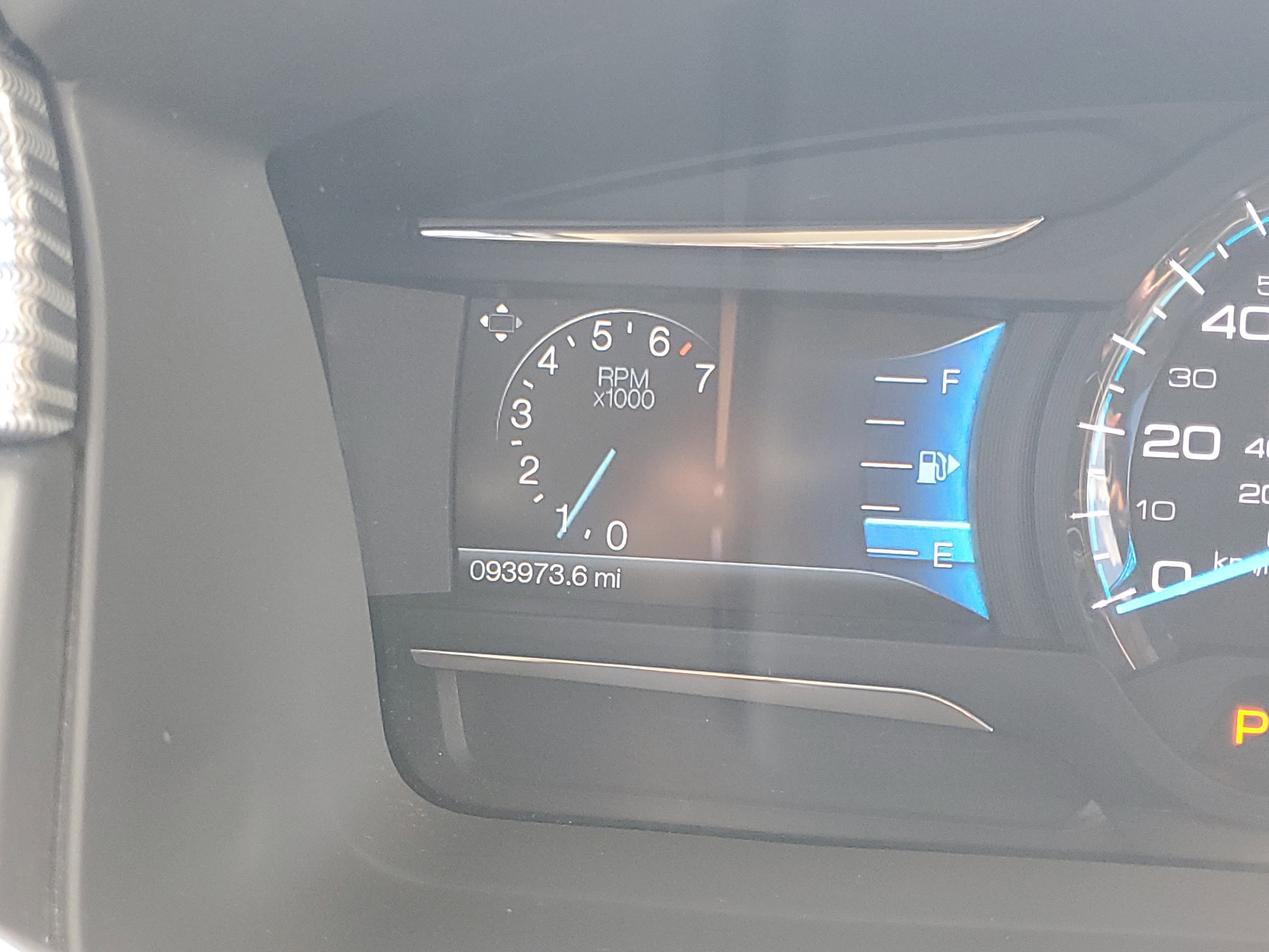 Used 2019 Oxford White Ford SEL image 26