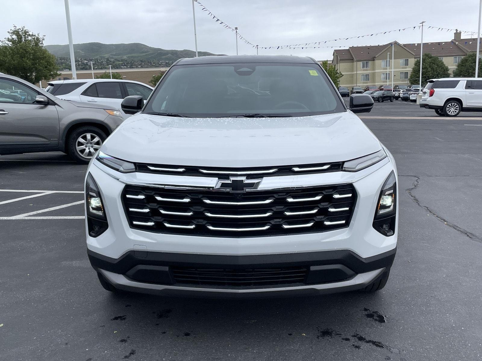 New 2026 Summit White Chevrolet LT image 4