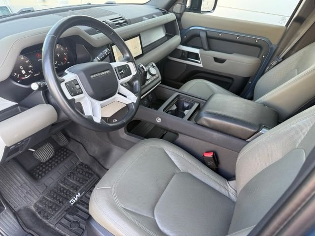 Used 2023 Blue Land Rover SE image 15