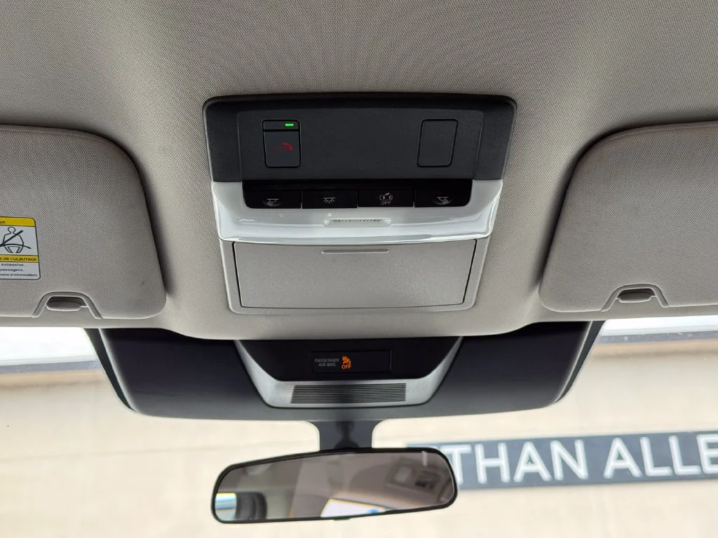Used 2025 White Nissan SV image 22