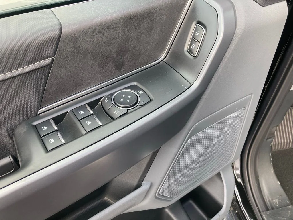Used 2025 Black Ford XLT image 25