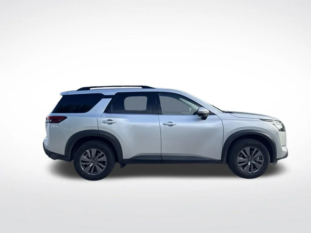 Used 2025 Brilliant Silver Metallic Nissan SV image 4