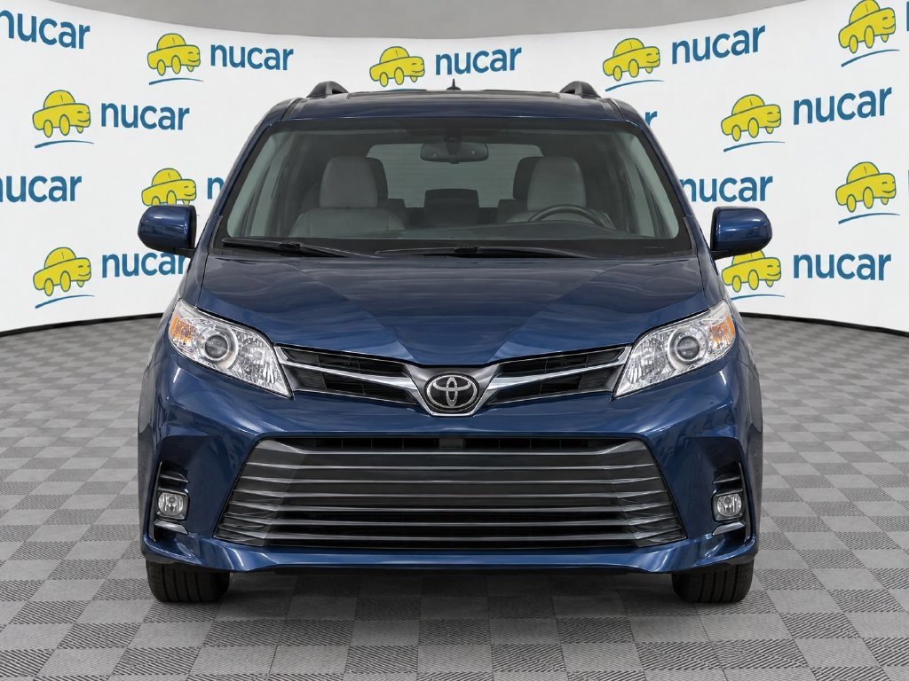 Used 2020 Beige Toyota XLE Premium image 5