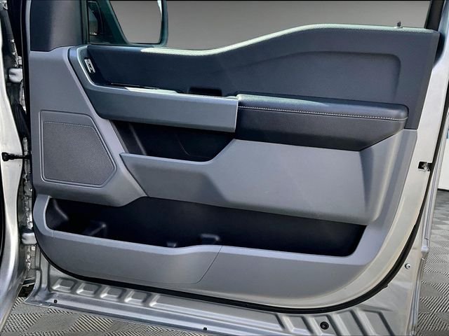 Used 2023 Silver Ford XLT image 19