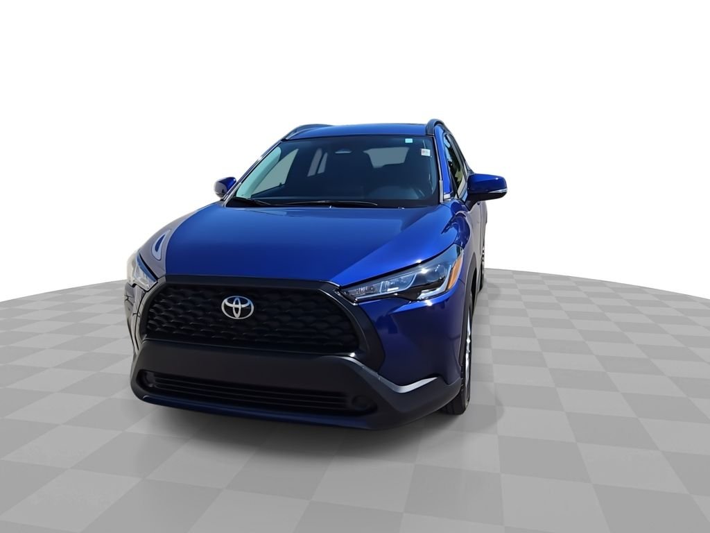 Used 2023 Blue Toyota LE image 3