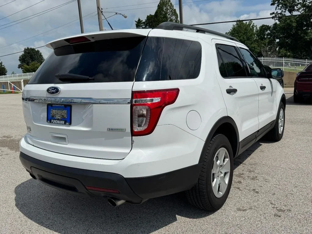 Used 2014 Oxford White Ford Base image 3