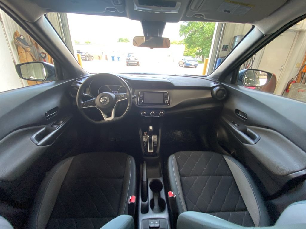 Used 2020 Black Nissan S image 9