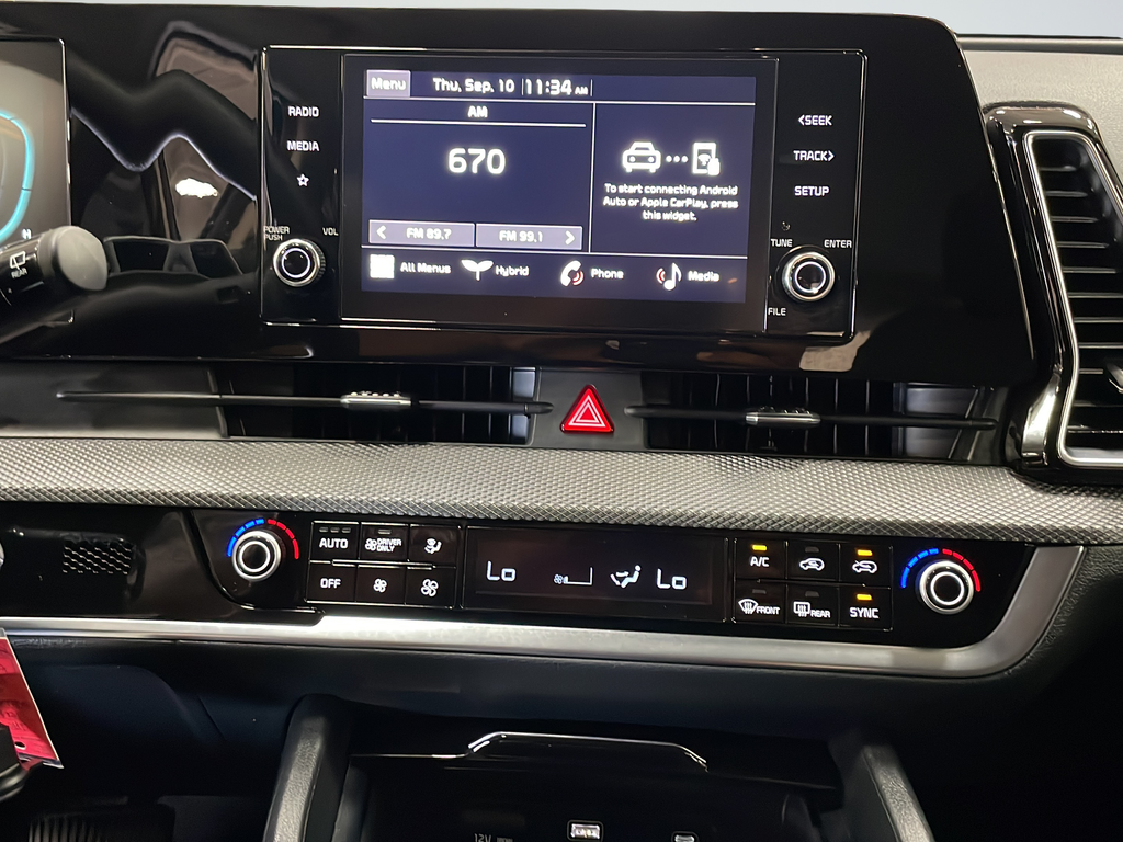 Used 2023 White Kia LX image 33