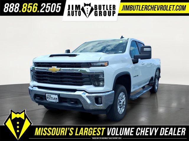 Used 2025 Summit White Chevrolet LT image 1
