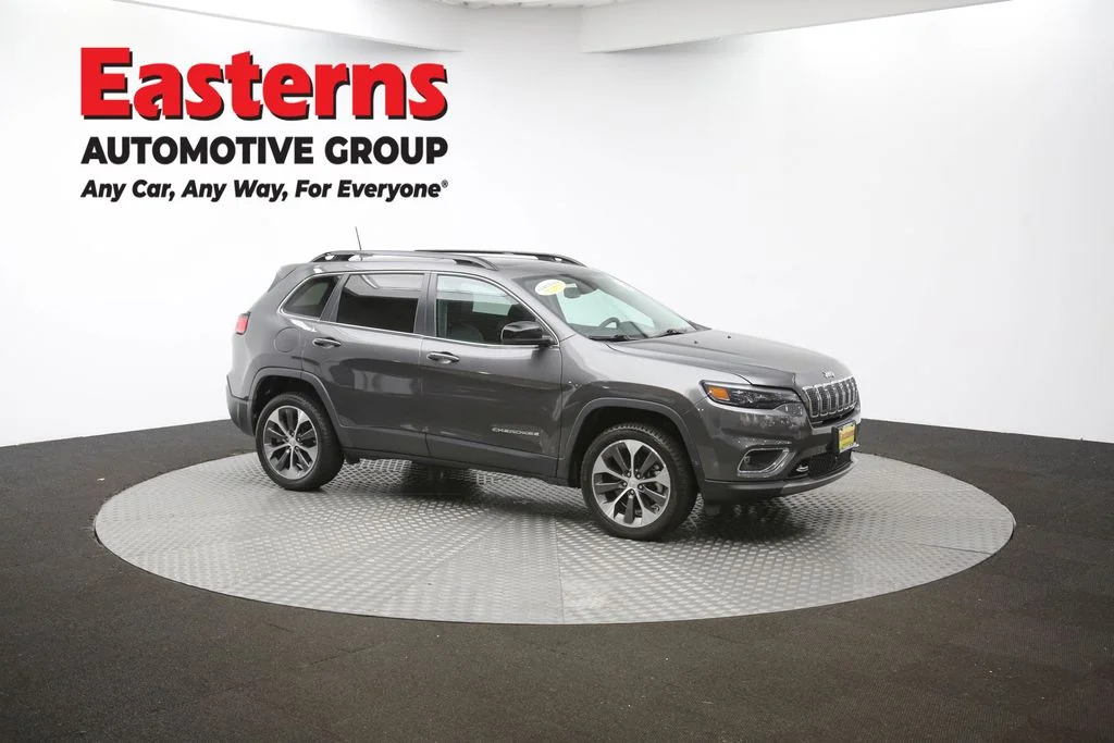 Used 2022 Gray Jeep Limited image 48