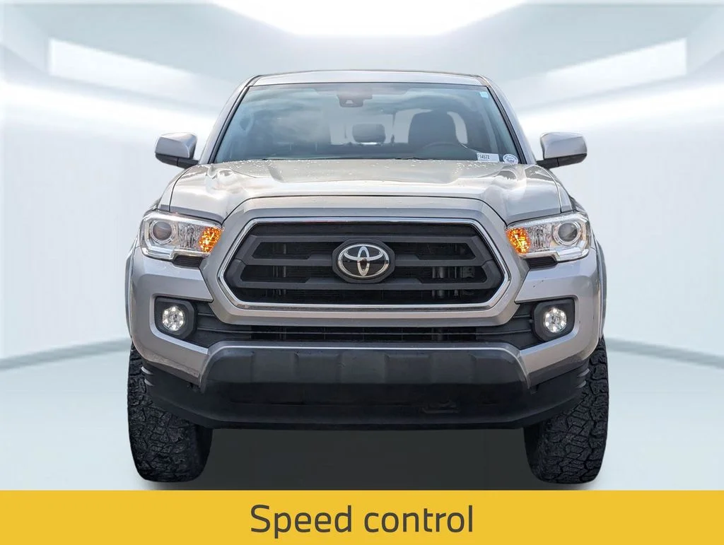Used 2021 Silver Toyota SR5 image 11