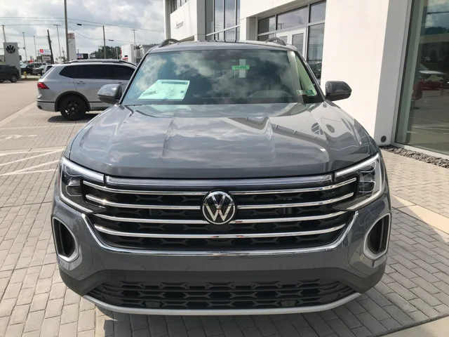 New 2026 Pure Gray Volkswagen 2.0T SE w/Technology image 3
