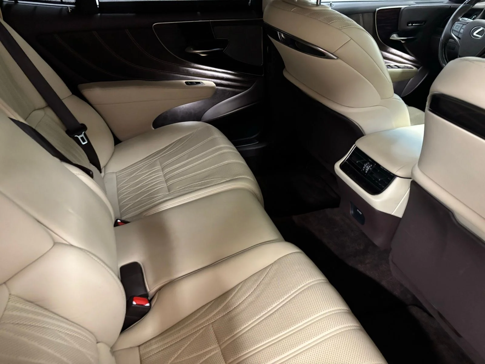 2018 Lexus LS Base - Photo 19