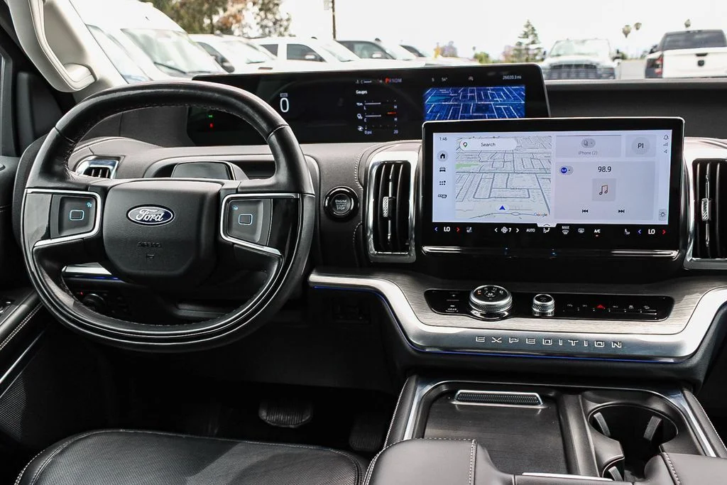 Used 2025 Black Ford Platinum image 14