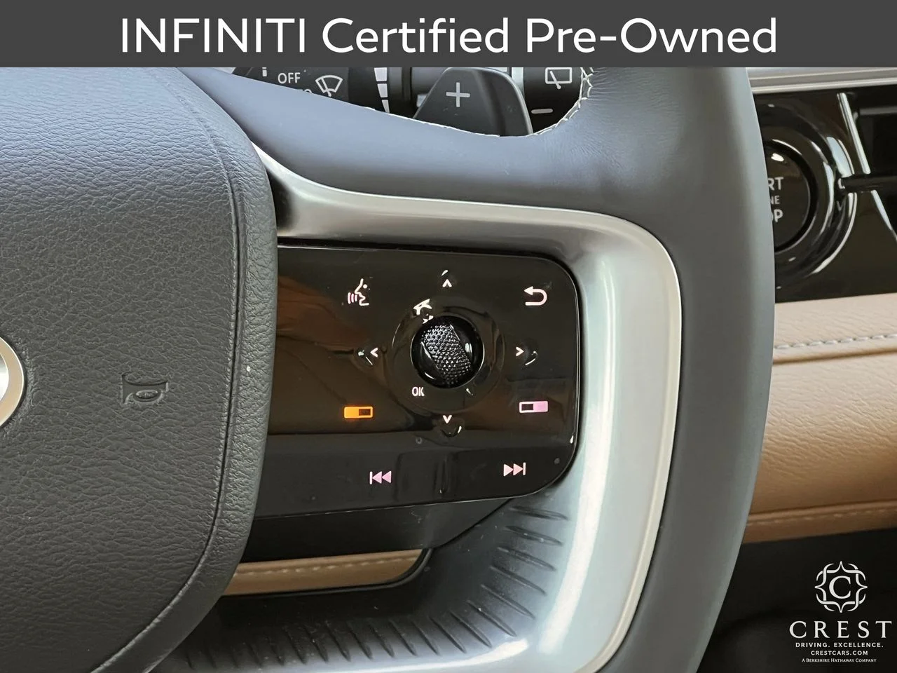 Certified Used 2026 Black Obsidian INFINITI LUXE image 16