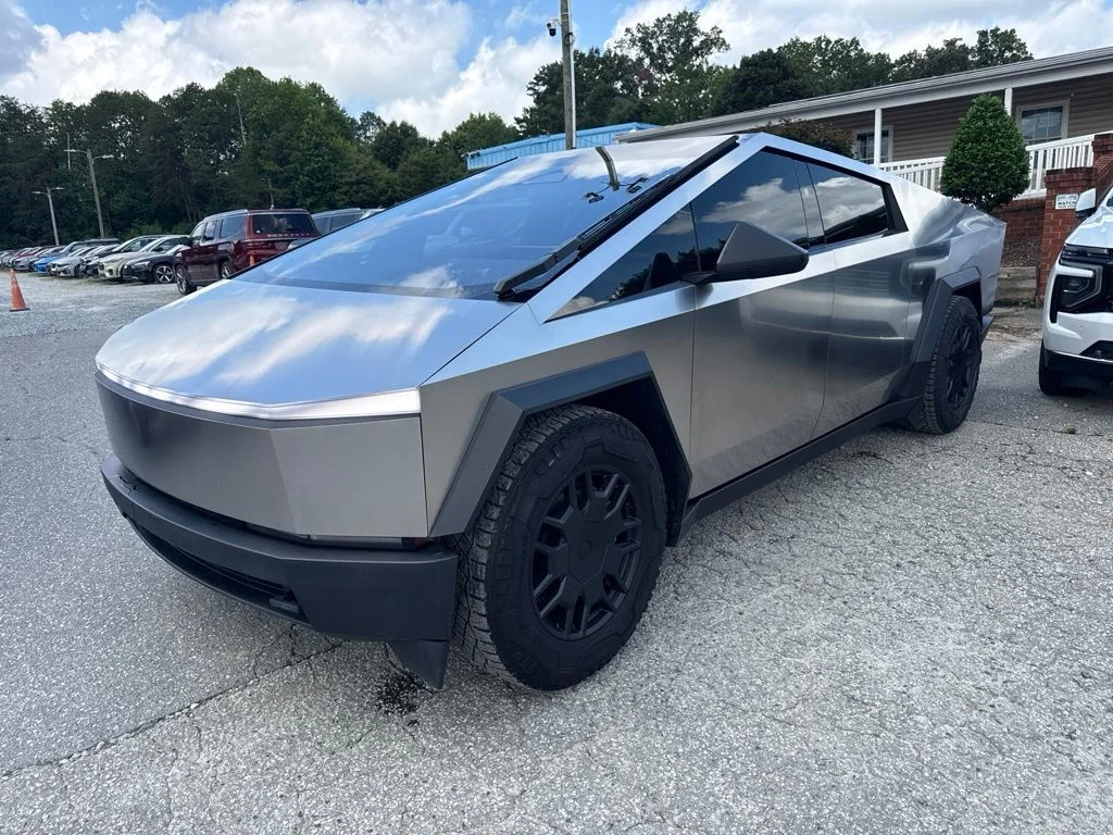 Used 2024 Silver Tesla Base image 1