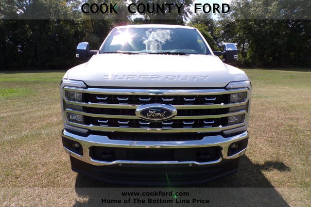 New 2026 STAR WHITE Ford LARIAT image 2