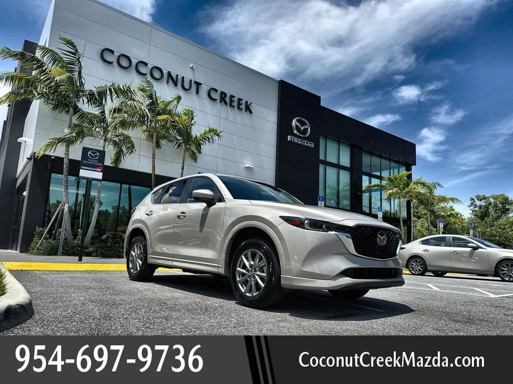 2025 Mazda CX-5 S Preferred package Auto AWD's photo