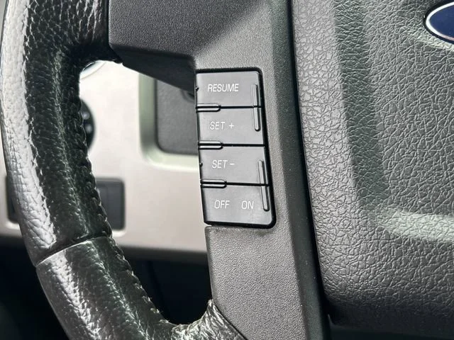 Used 2010  Ford XL image 34