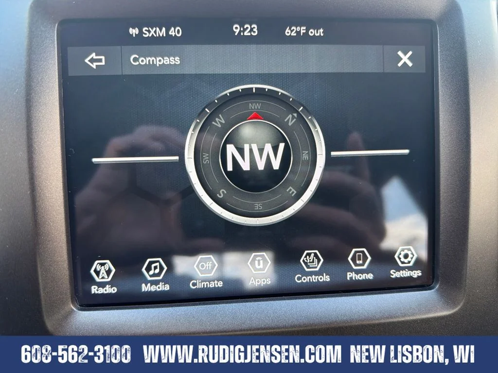 Used 2022 White Jeep Trailhawk image 19