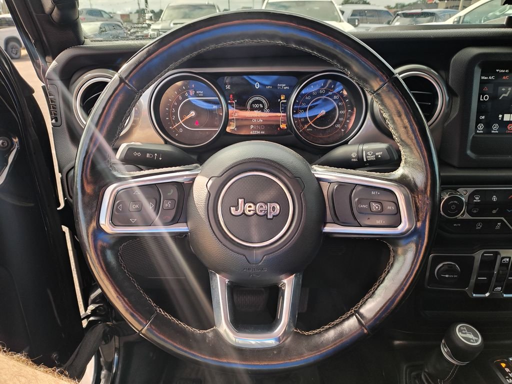 Used 2021 Black Jeep Overland image 17