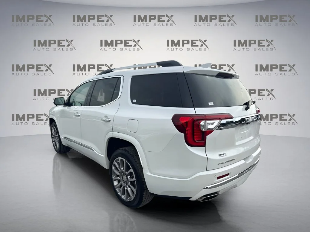 Used 2021 White GMC Denali image 2