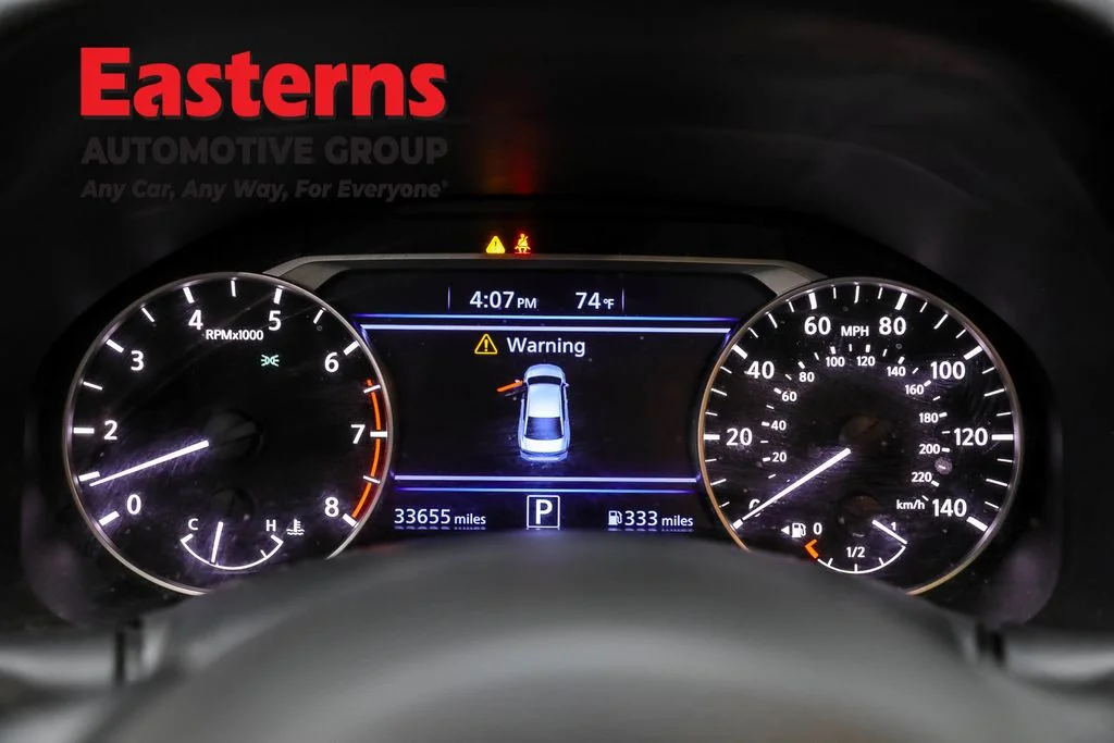 Used 2022 Black Nissan 2.5 SR image 18