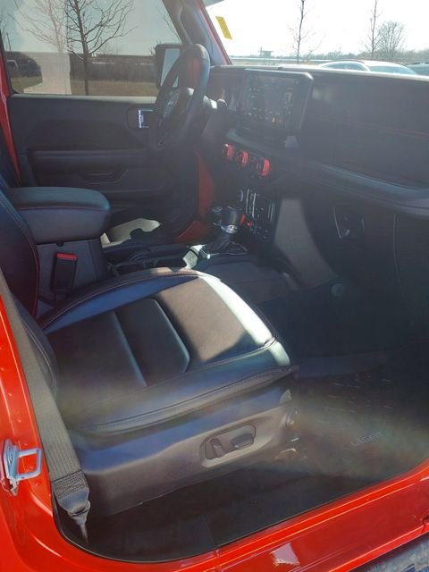 Used 2024 Red Clearcoat Jeep Rubicon image 22
