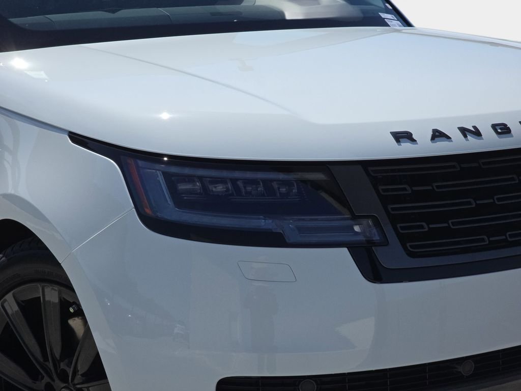 New 2026 Fuji White Land Rover SE LWB image 34