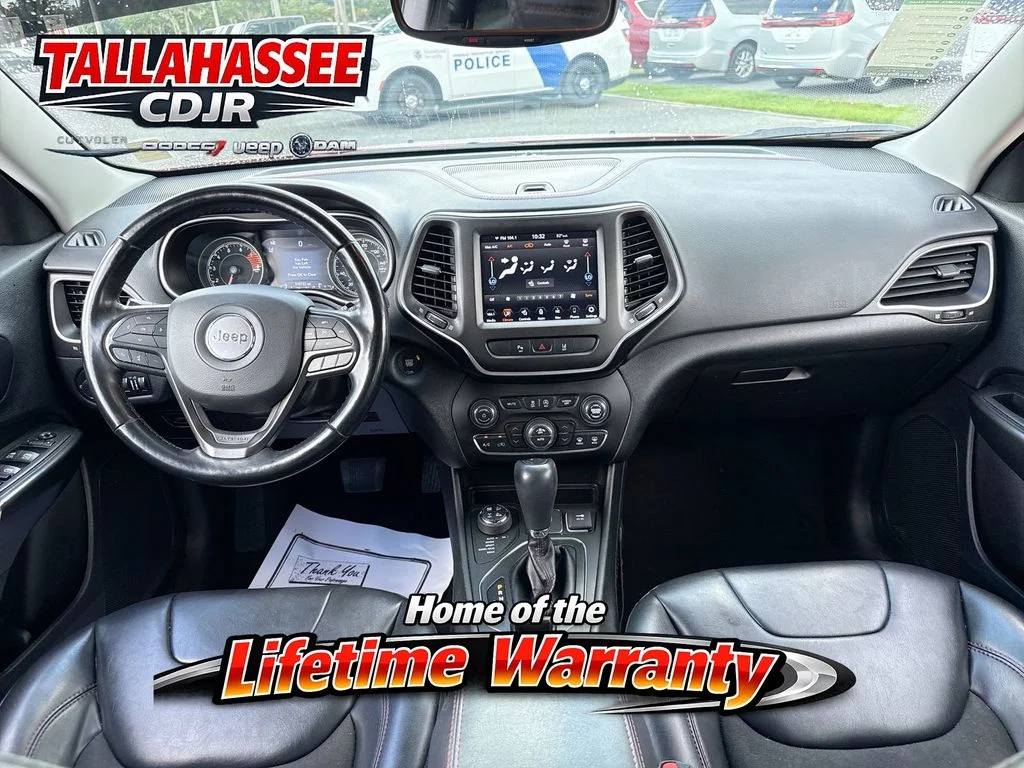 Used 2021 Orange Jeep Trailhawk image 27