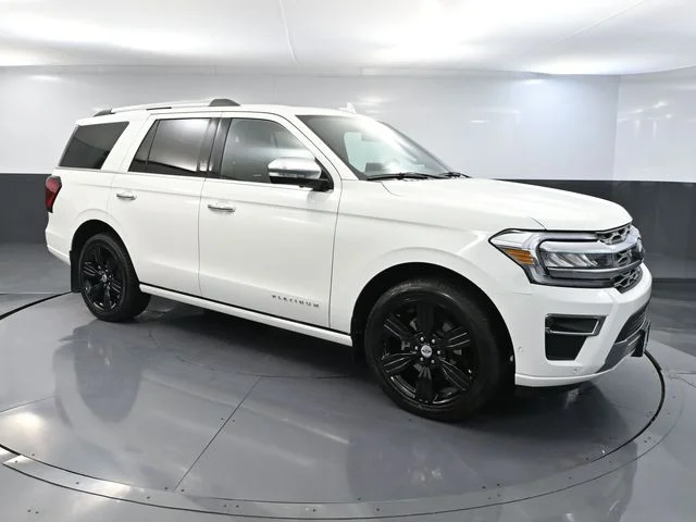 Used 2024 White Ford Platinum image 1