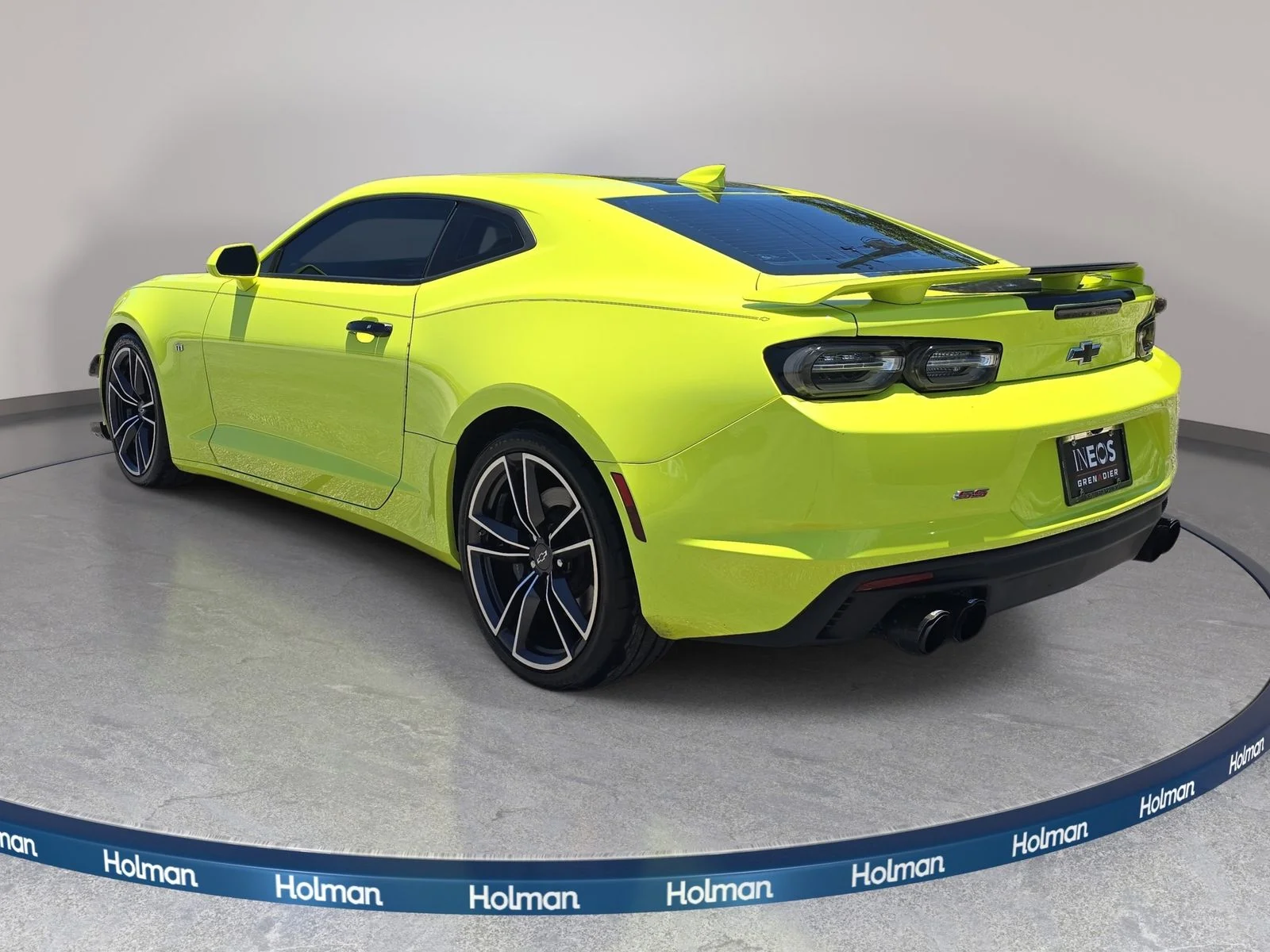 Used 2021 Green Chevrolet SS image 8