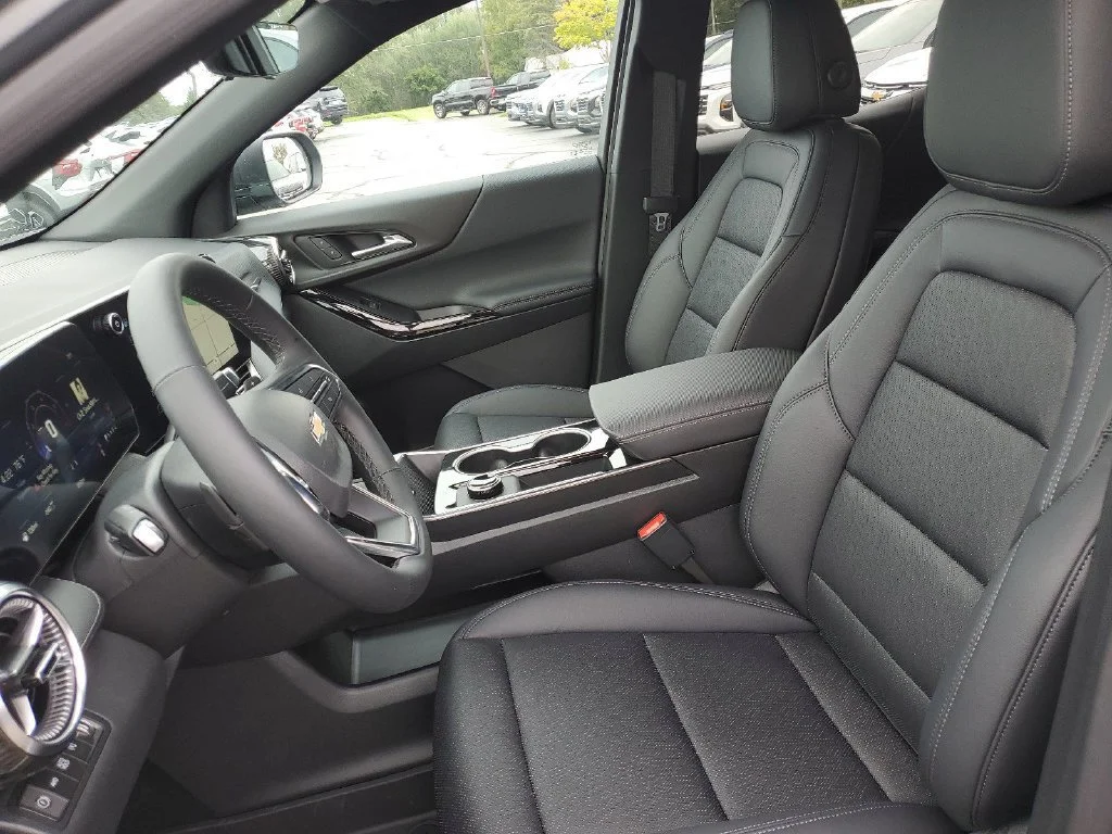 New 2027 Sterling Gray Metallic Chevrolet LT image 5