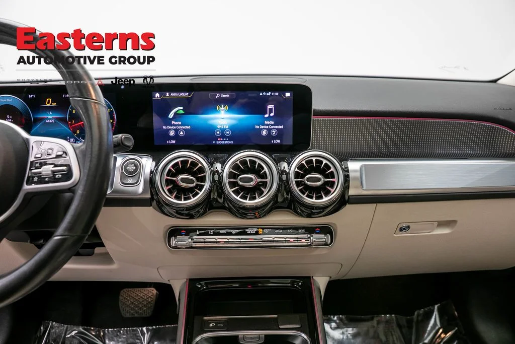 Used 2021 Black Mercedes-Benz GLB 250 image 12