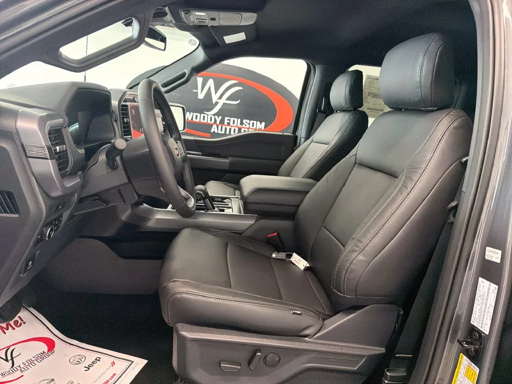New 2026 Carbonized Gray Metallic Ford XLT image 12