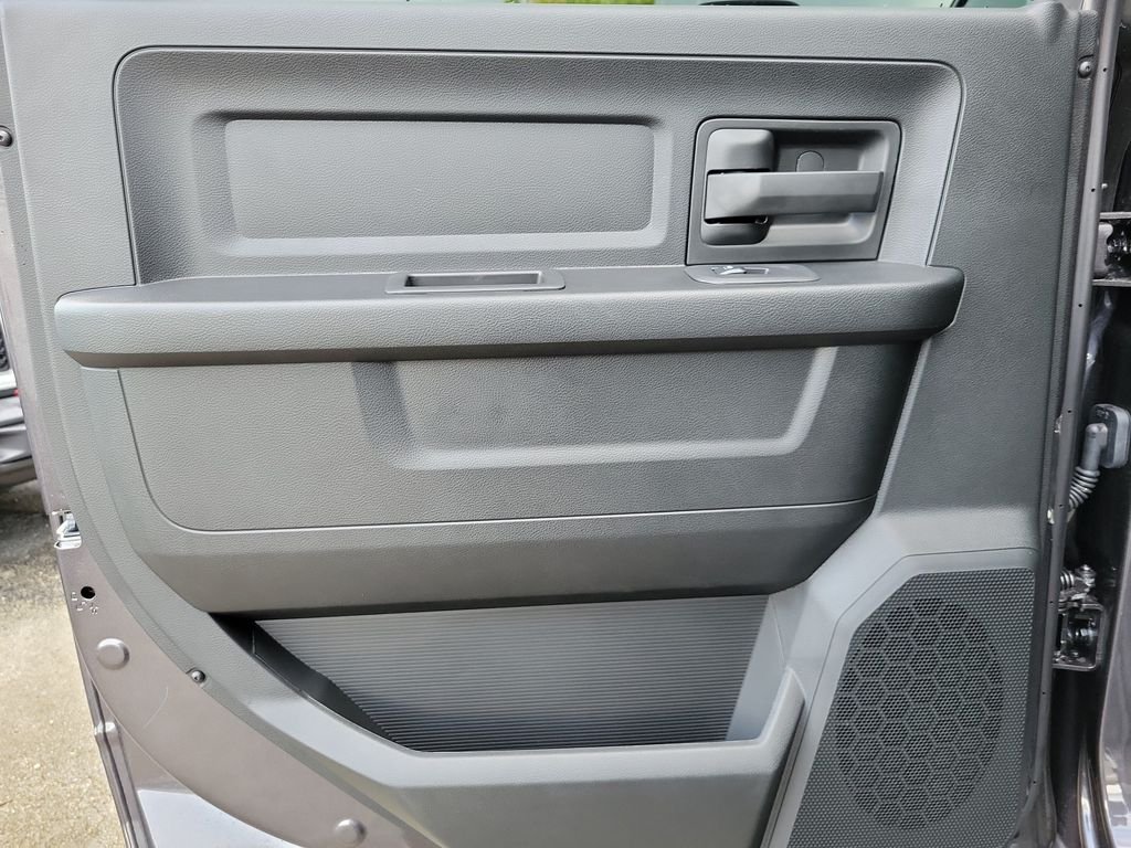 New 2026 Granite Crystal Metallic Clear-Coat Exterior Paint RAM  image 17