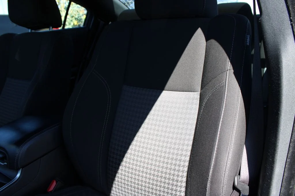 Used 2023 Gray Dodge SXT image 18