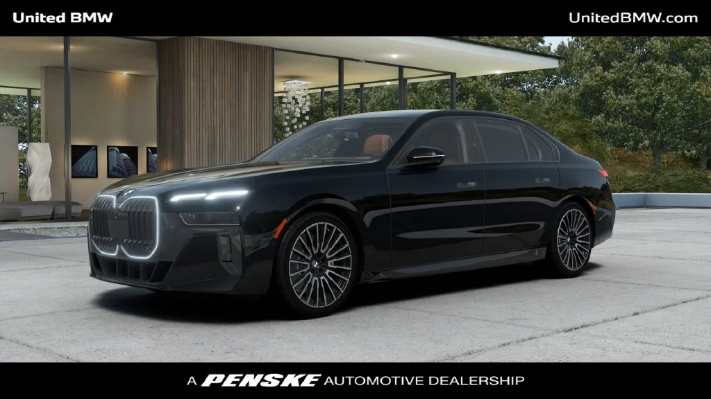 New 2026 Black Sapphire Metallic BMW 740i image 27