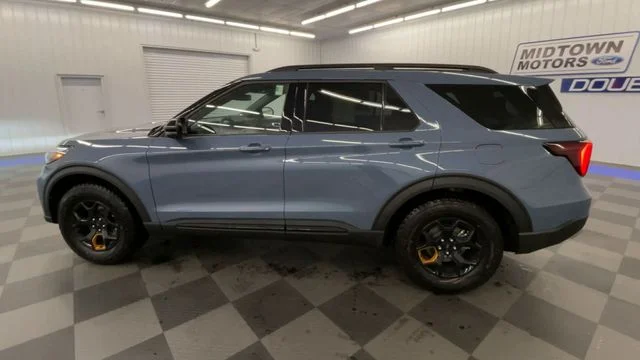 New 2027 Vapor Blue Metallic Ford Tremor® image 5