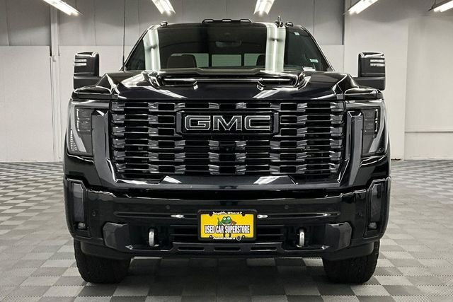 Used 2024 Onyx Black GMC Denali Ultimate image 4