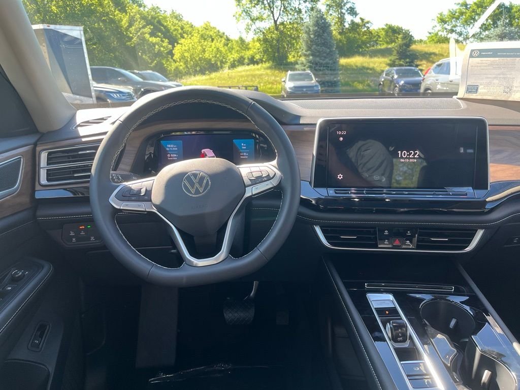 New 2026 Gray Volkswagen 2.0T SE w/Technology image 18