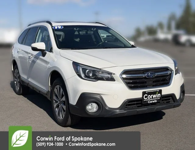 Used 2019 Crystal White Pearl Subaru 2.5i image 1