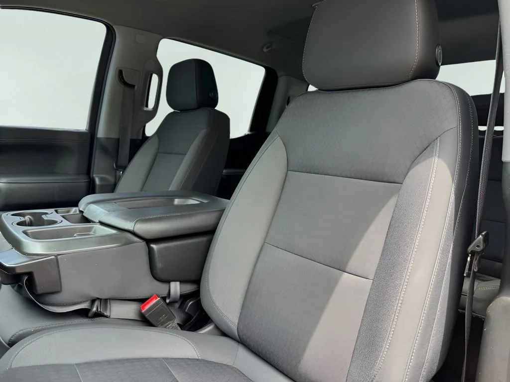 Used 2021 ONYX BLACK GMC Elevation image 13