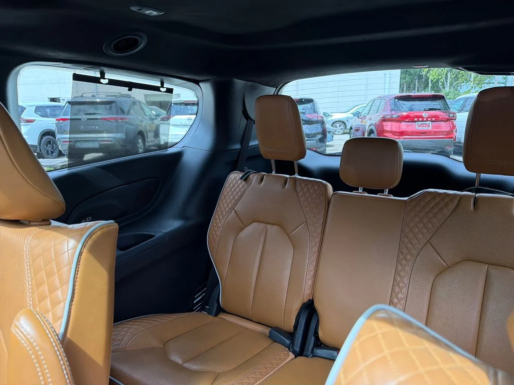 2023 Chrysler Pacifica Hybrid Pinnacle - Photo 34